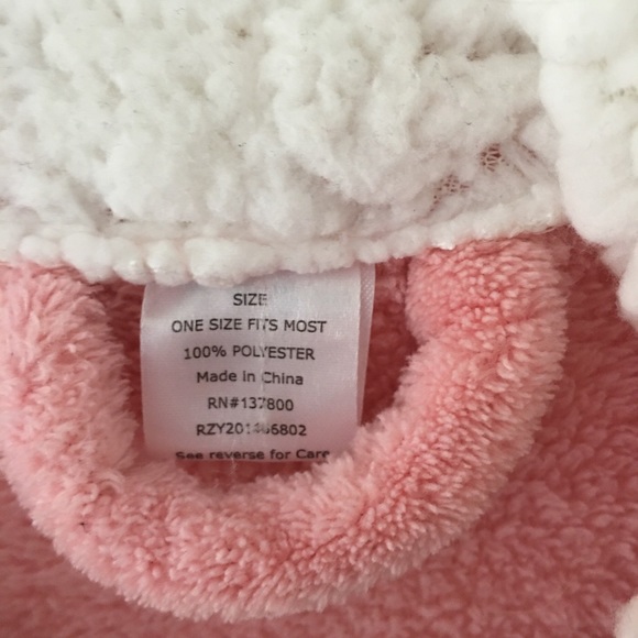 Robe - Picture 8 of 8